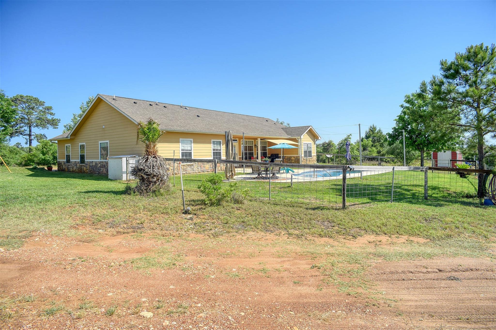 937 Highway 21 E Bastrop TX 78602