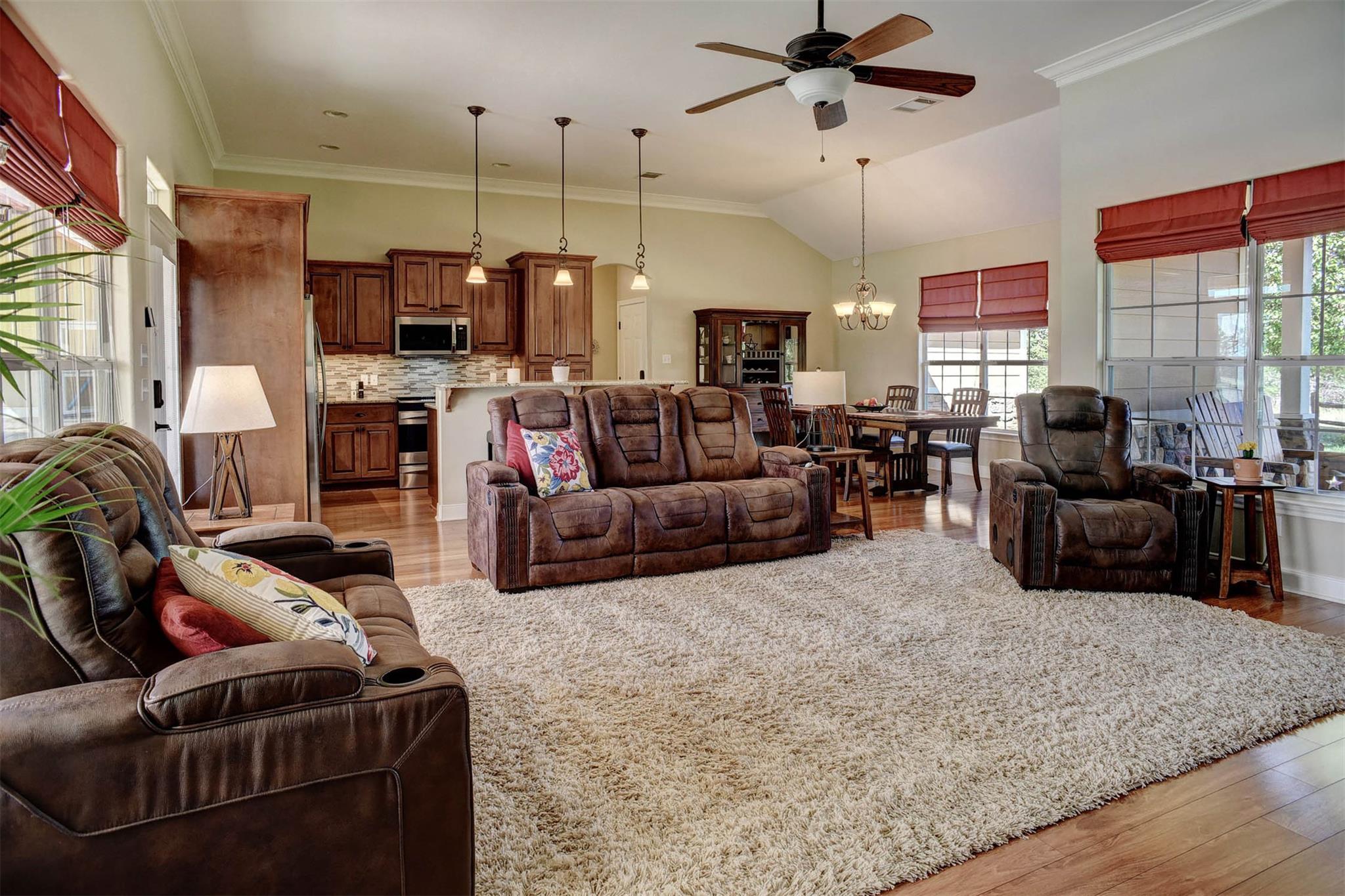937 Highway 21 E Bastrop TX 78602
