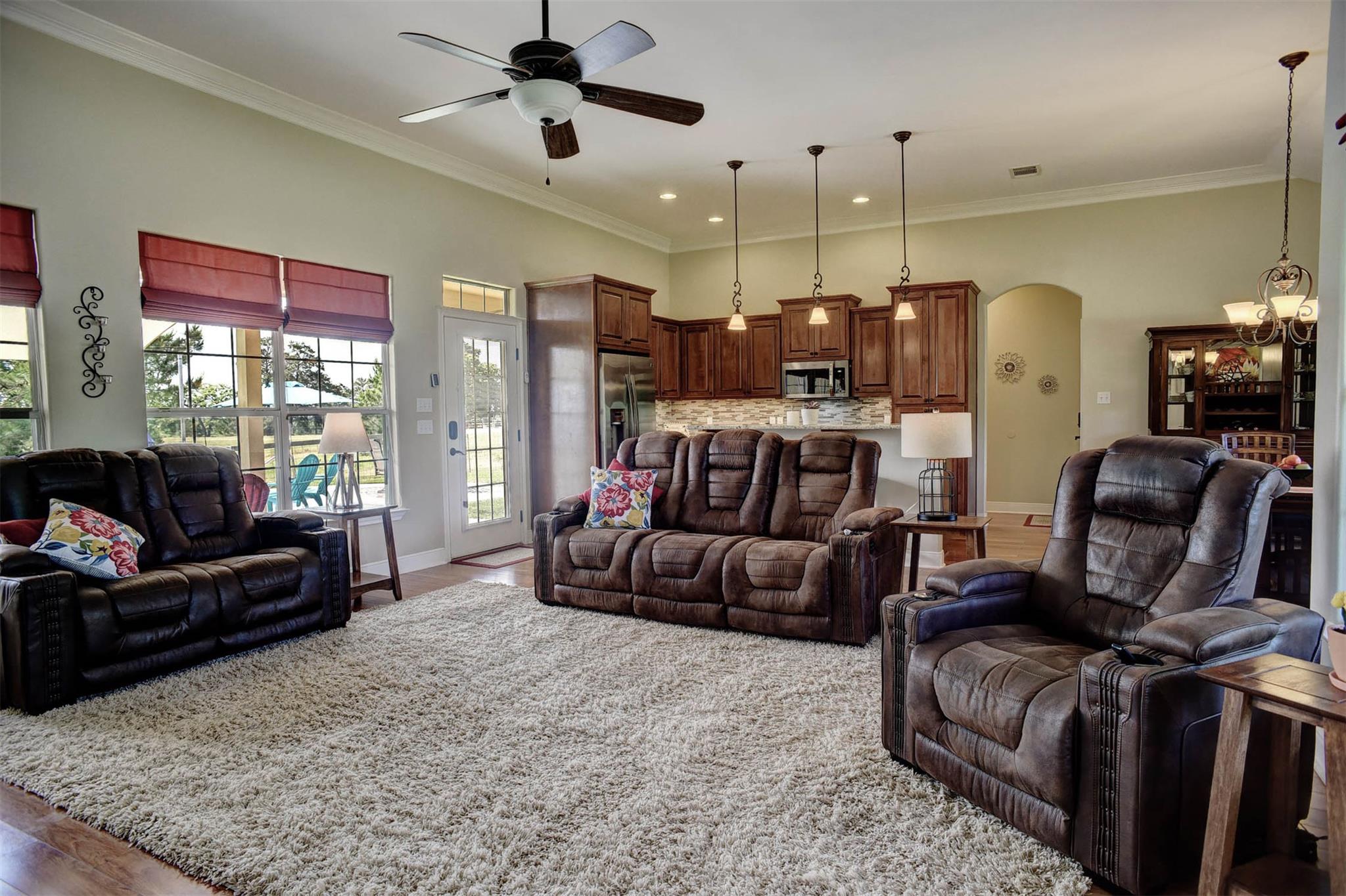 937 Highway 21 E Bastrop TX 78602
