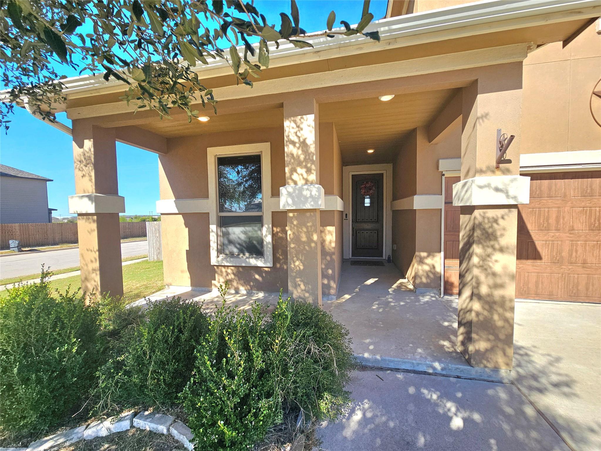 120 Schuylerville Drive Elgin TX 78621