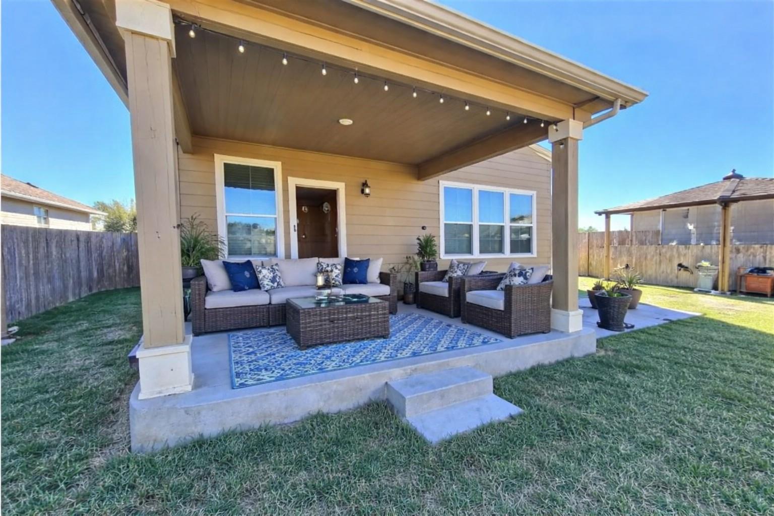 120 Schuylerville Drive Elgin TX 78621