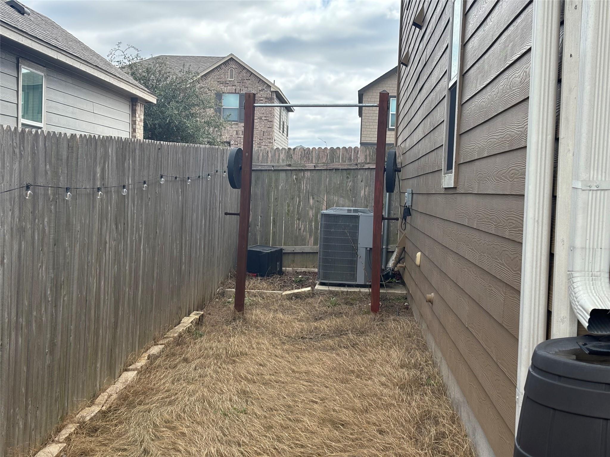 120 Schuylerville Drive Elgin TX 78621