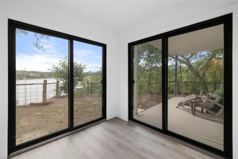 1201 Lakeshore Drive Spicewood TX 78669