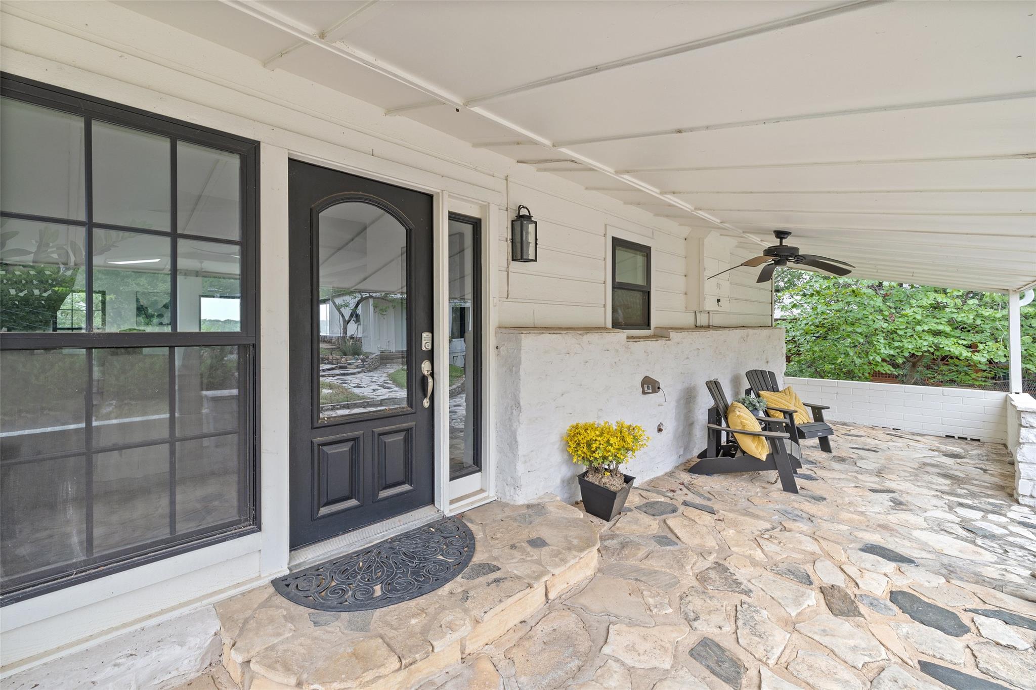 1201 Lakeshore Drive Spicewood TX 78669