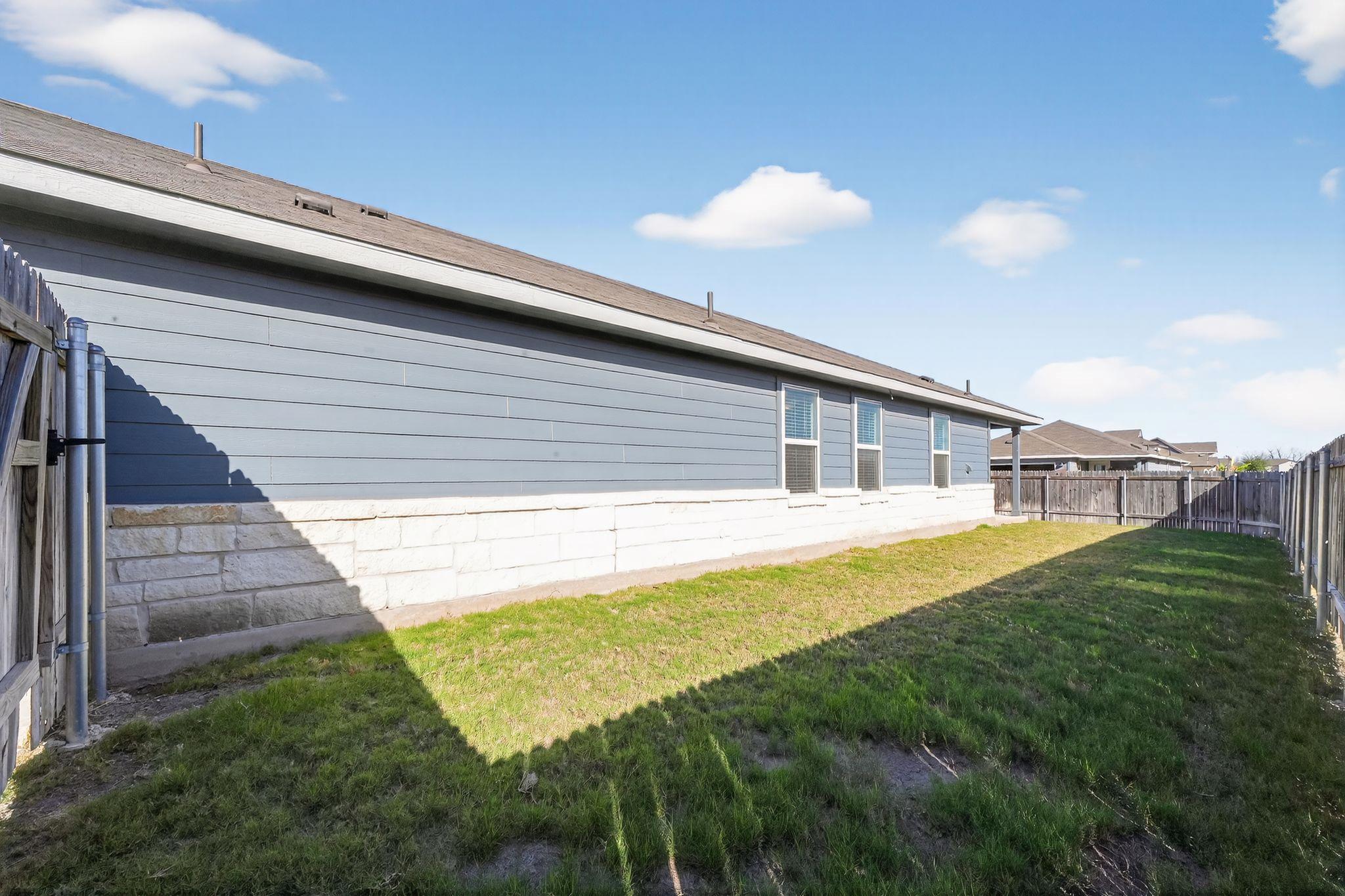 900 Main Street Hutto TX 78634