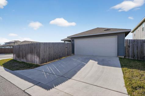 900 Main Street Hutto TX 78634