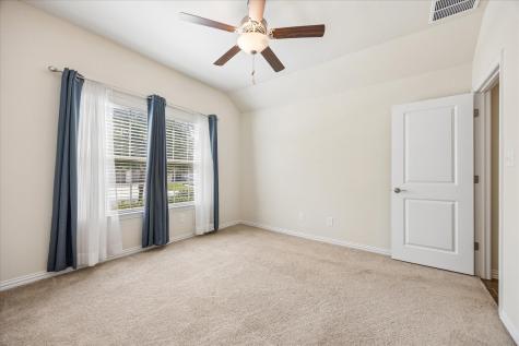 179 Belwood Drive Buda TX 78610