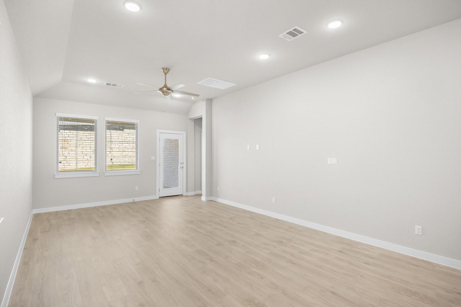 8010 Shining Flor Run Lago Vista TX 78645