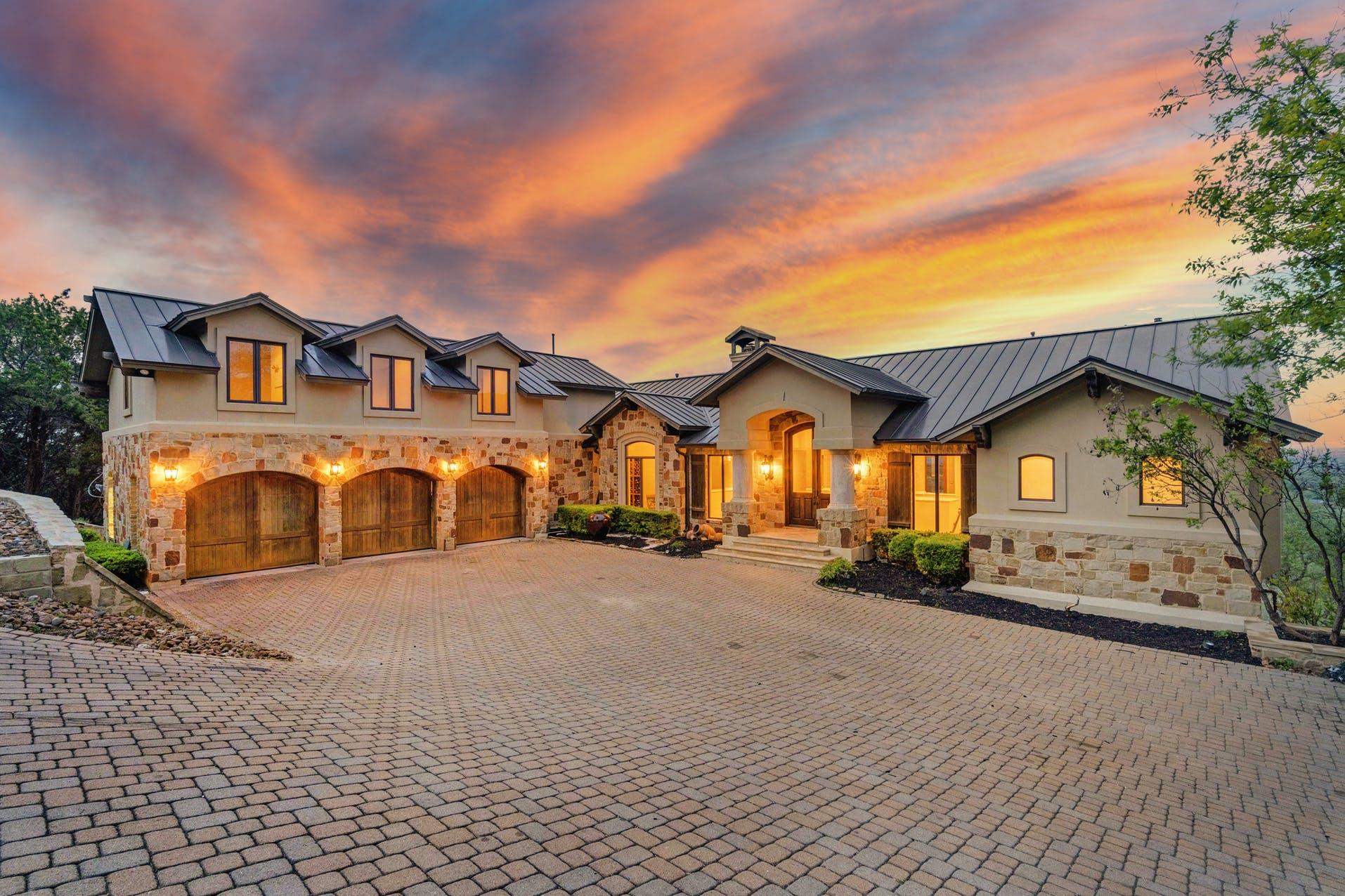 9104 Atwater Cove Austin TX 78733