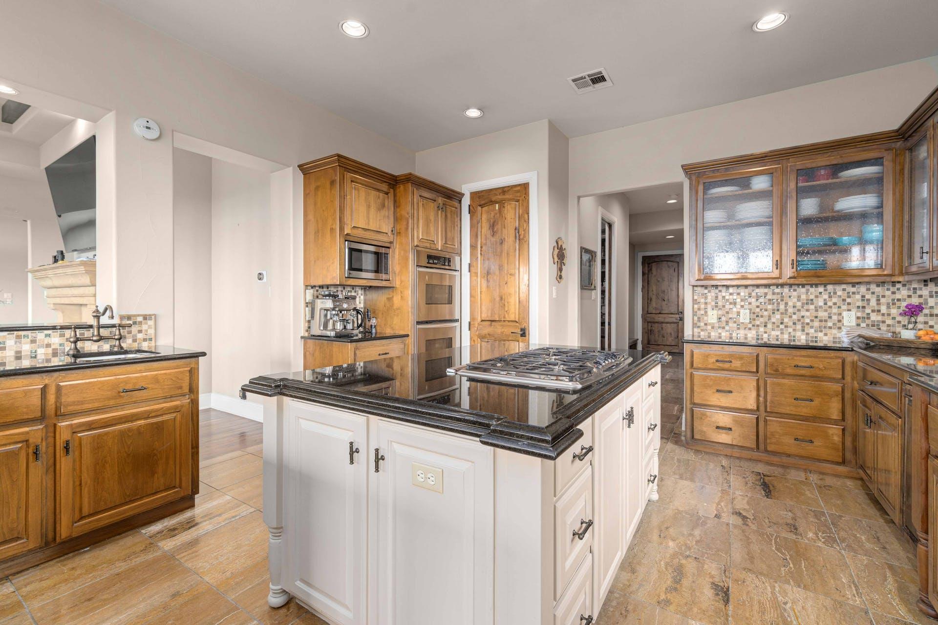 9104 Atwater Cove Austin TX 78733