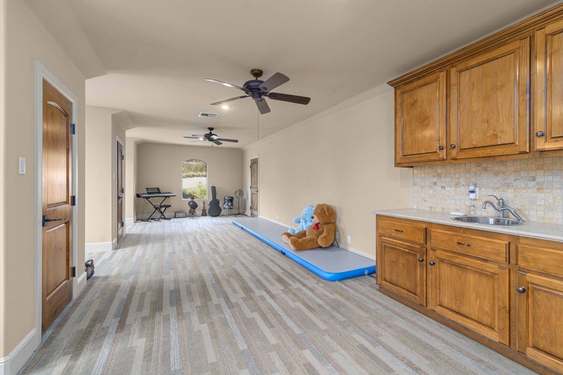 9104 Atwater Cove Austin TX 78733