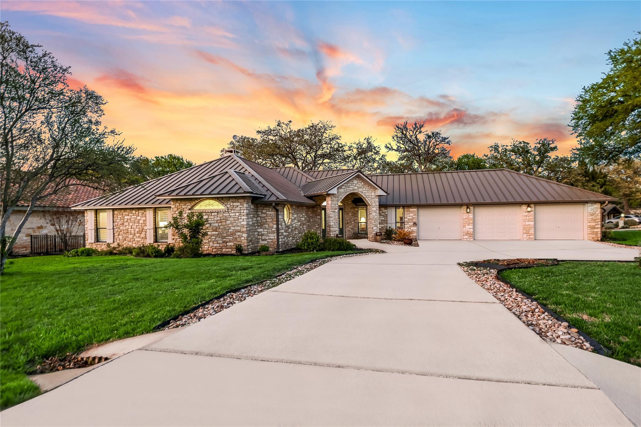 501 Sombrero Horseshoe Bay TX 78657