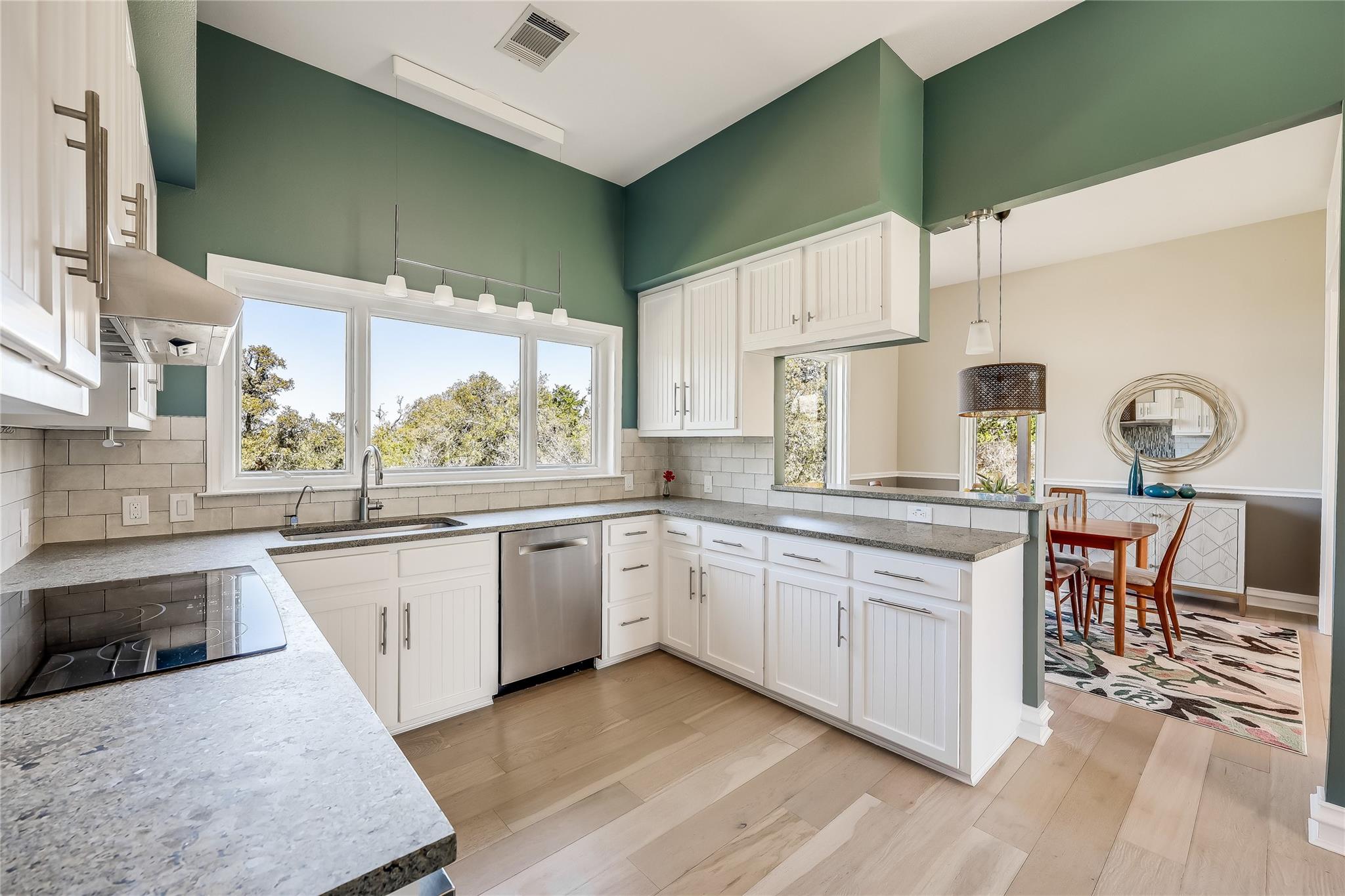 8004 Golden Oaks Lane Austin TX 78737