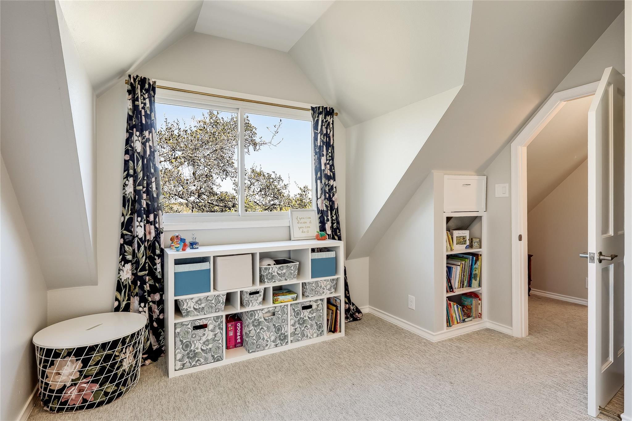 8004 Golden Oaks Lane Austin TX 78737