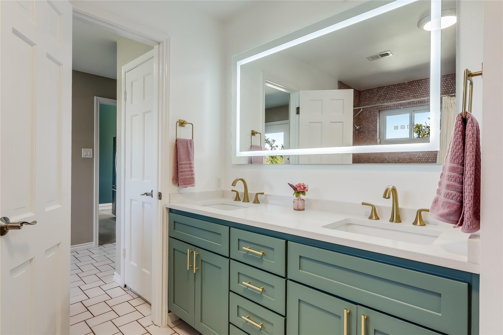 8004 Golden Oaks Lane Austin TX 78737