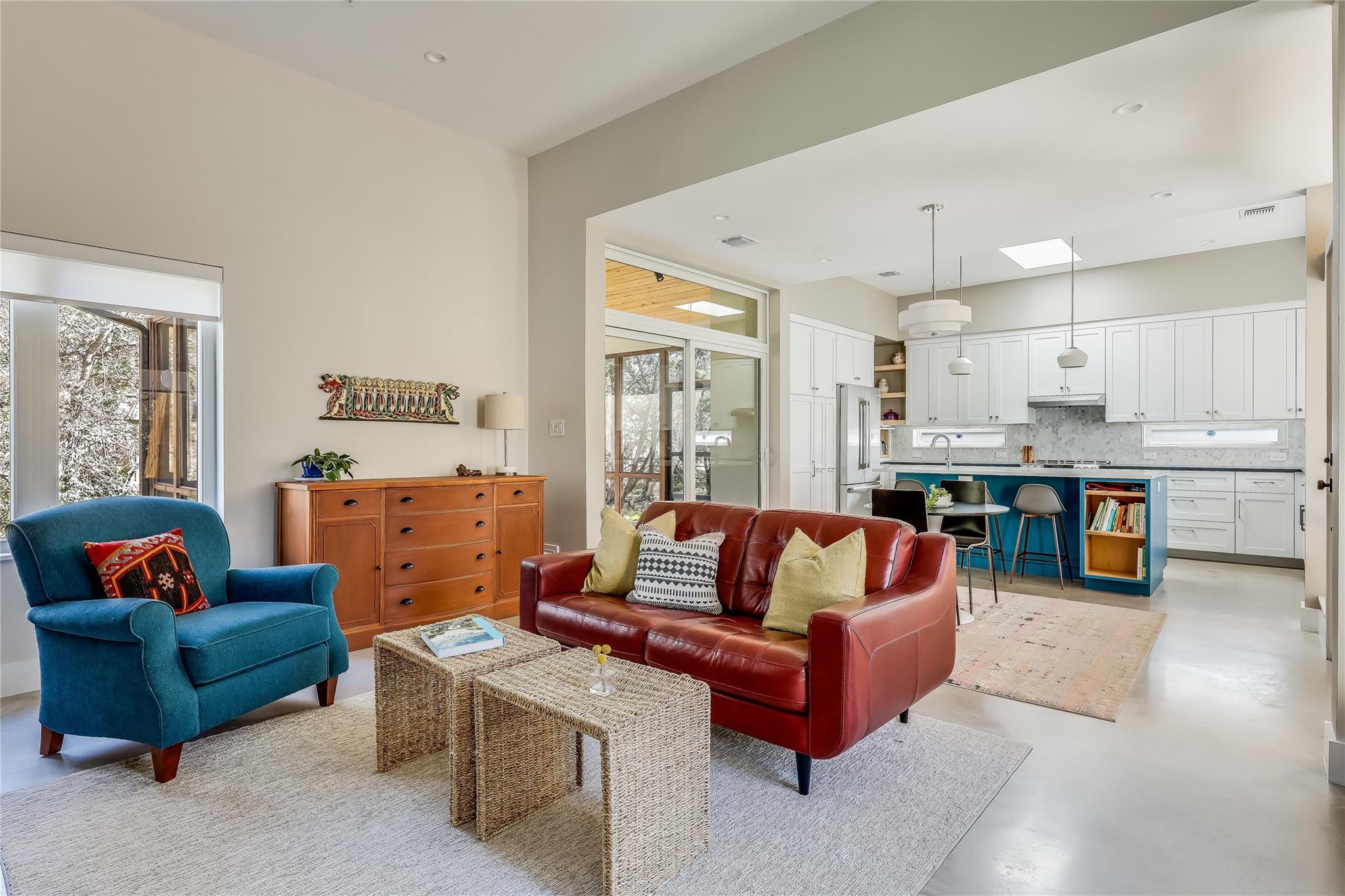8004 Golden Oaks Lane Austin TX 78737