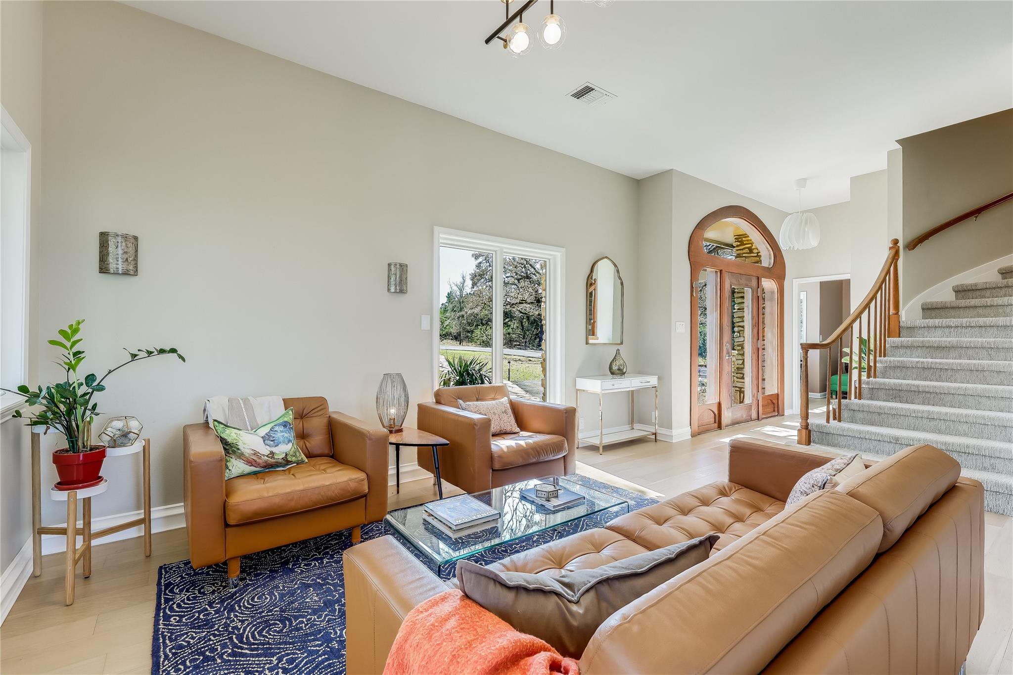 8004 Golden Oaks Lane Austin TX 78737