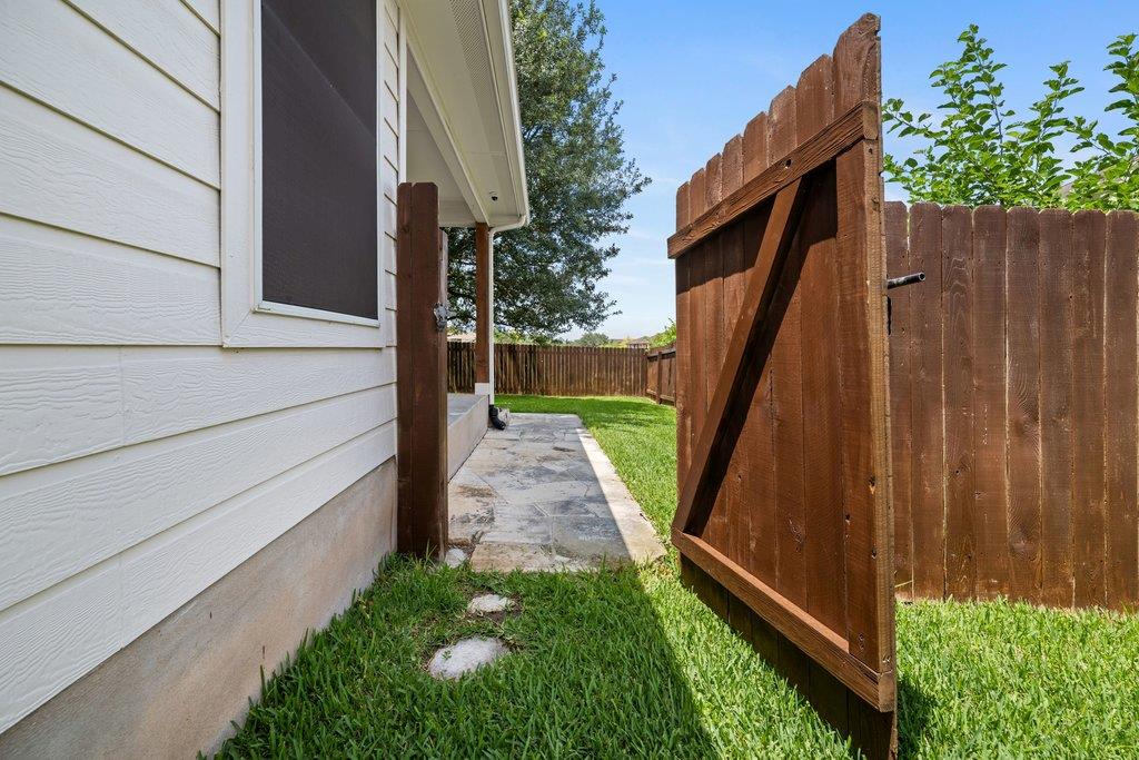 631 Reliance Drive Buda TX 78610