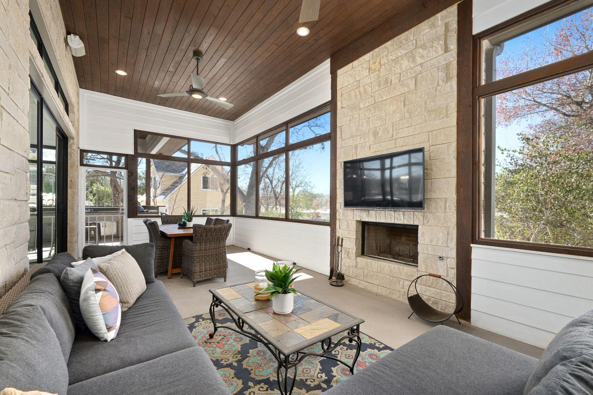 6104 Cary Drive Austin TX 78757