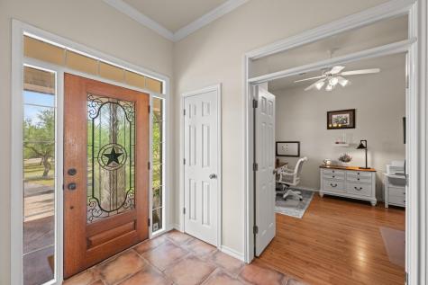 508 S Lariat Circle Dripping Springs TX 78620