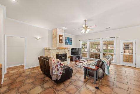 508 S Lariat Circle Dripping Springs TX 78620