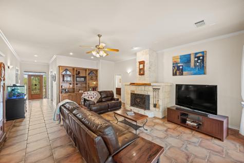 508 S Lariat Circle Dripping Springs TX 78620