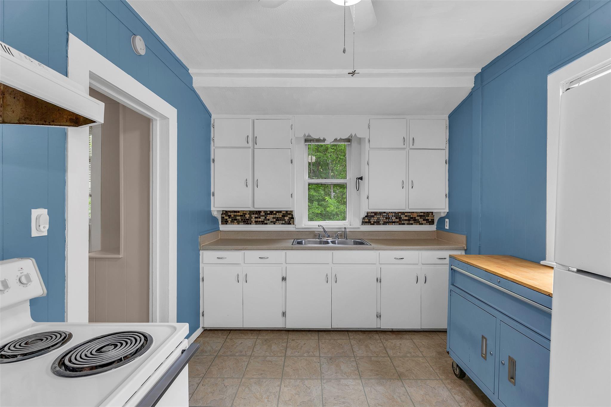 1002 Washburn Street Taylor TX 76574