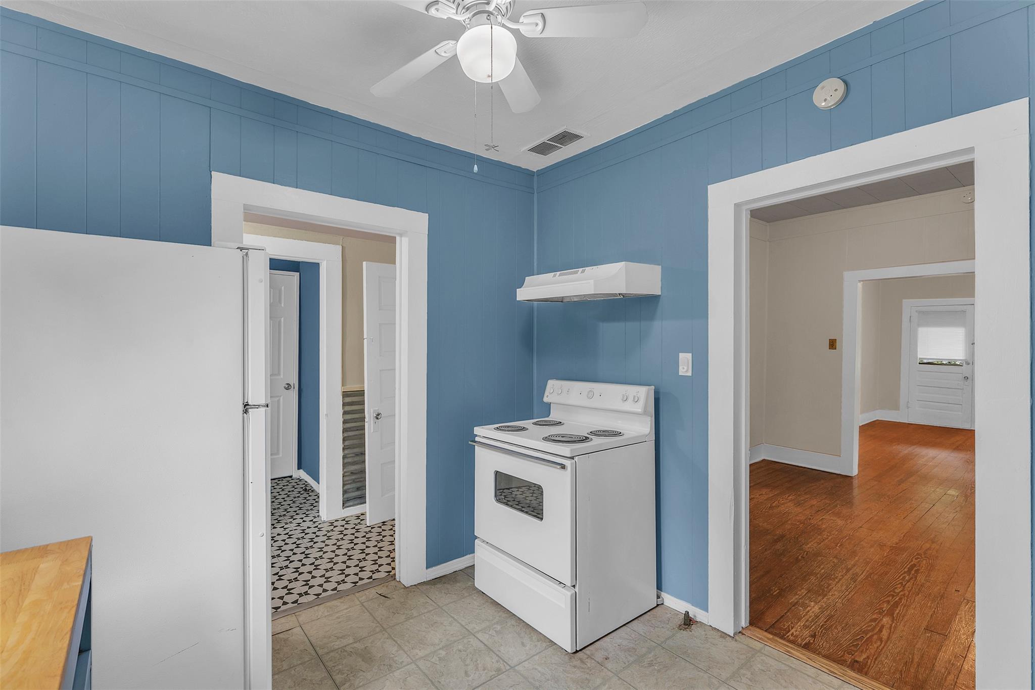 1002 Washburn Street Taylor TX 76574