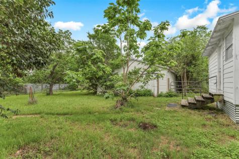 1002 Washburn Street Taylor TX 76574