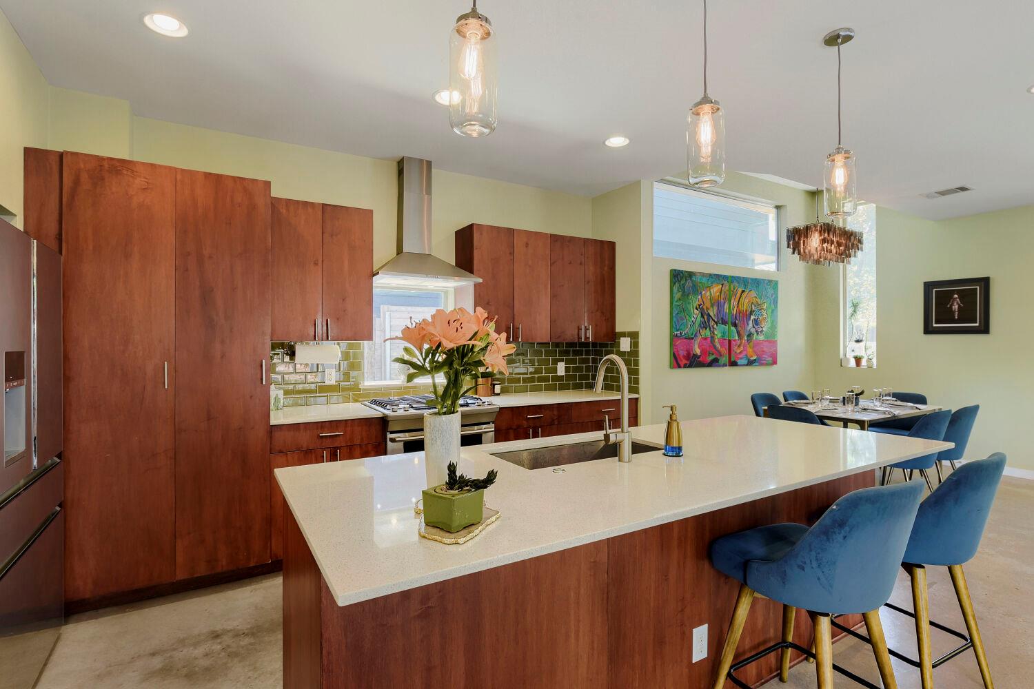 2112 Haskell Street Austin TX 78702