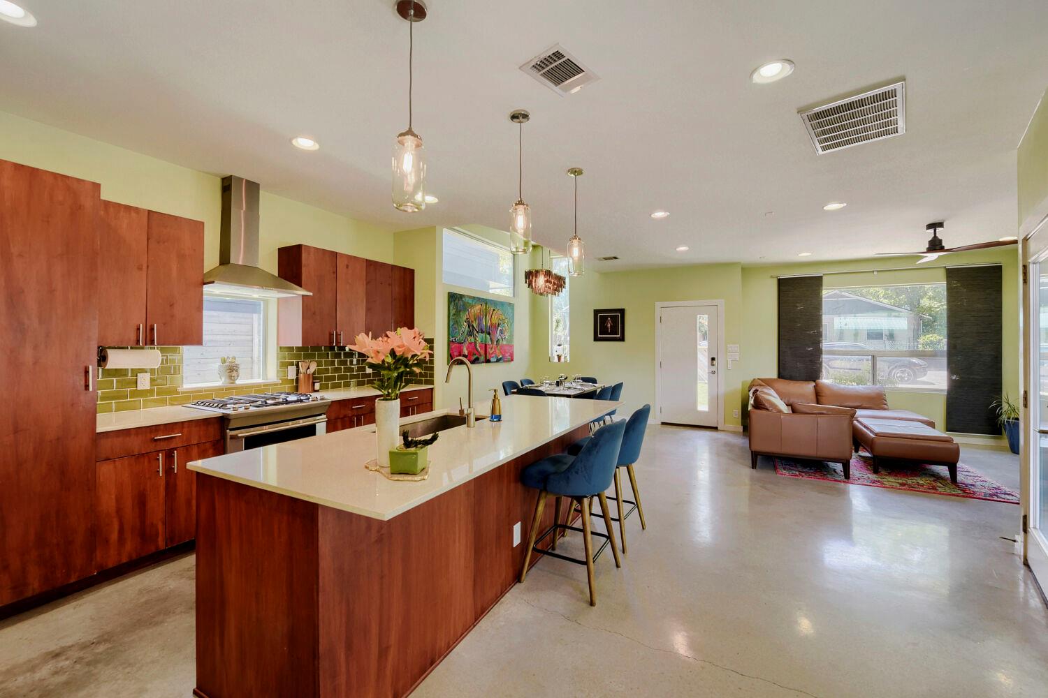 2112 Haskell Street Austin TX 78702