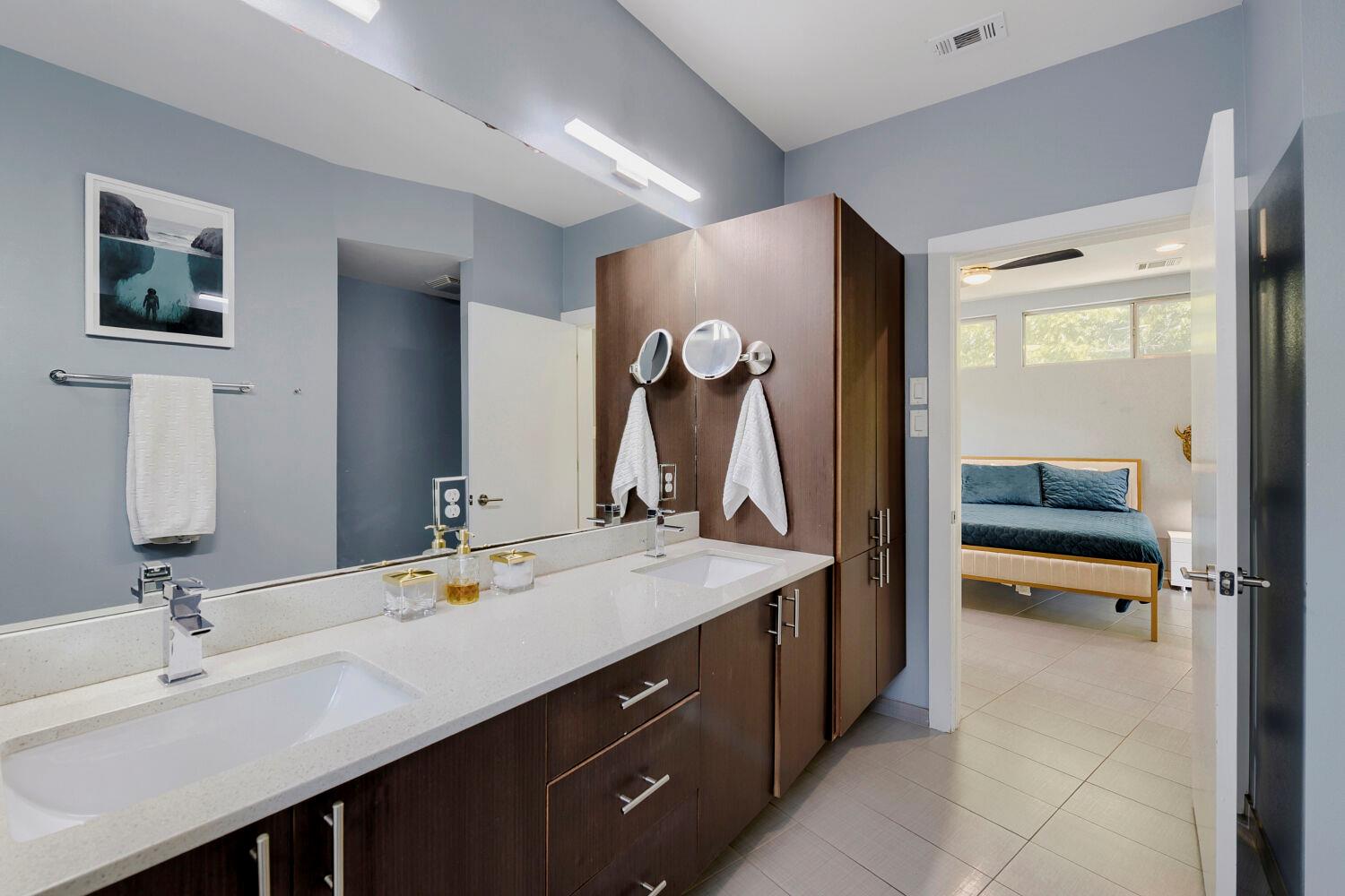 2112 Haskell Street Austin TX 78702