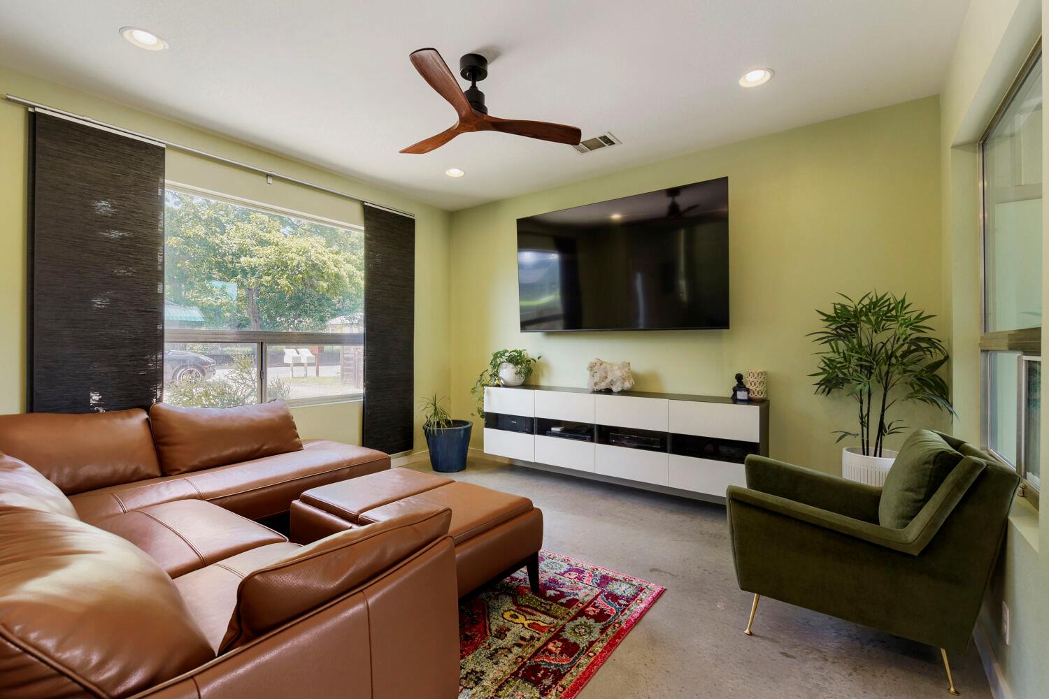 2112 Haskell Street Austin TX 78702