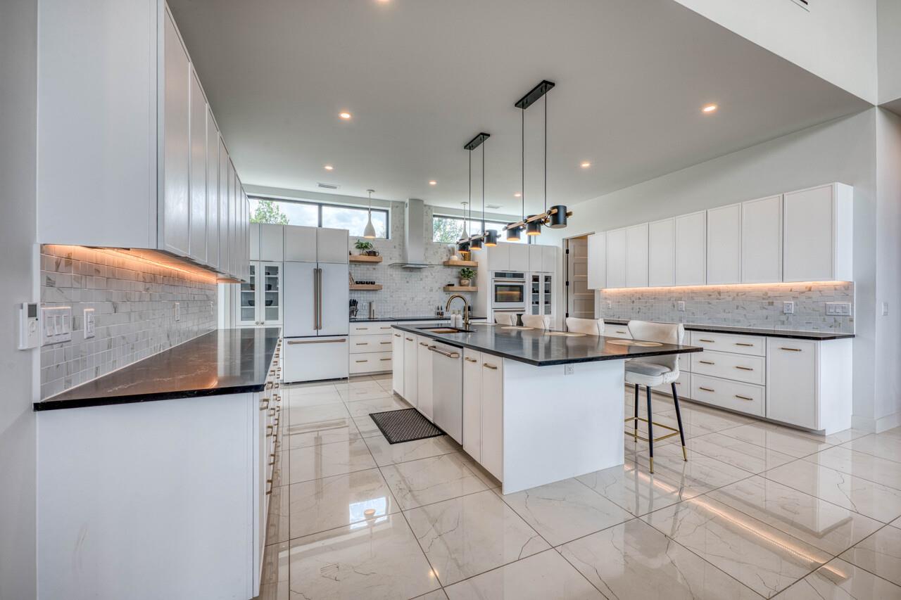 207 Kites Court Horseshoe Bay TX 78657