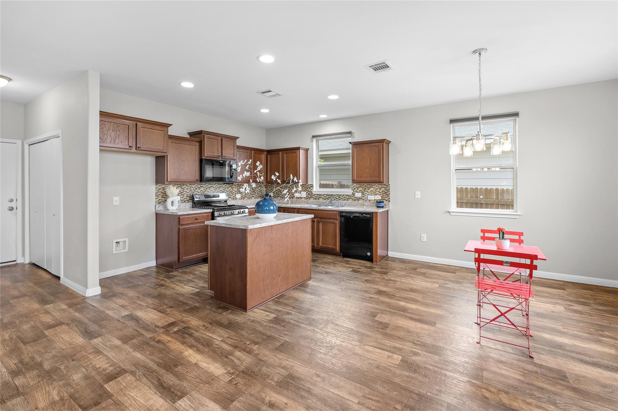 139 Corvid Drive Buda TX 78610
