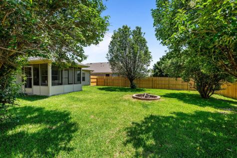 113 Hanstrom Drive Hutto TX 78634