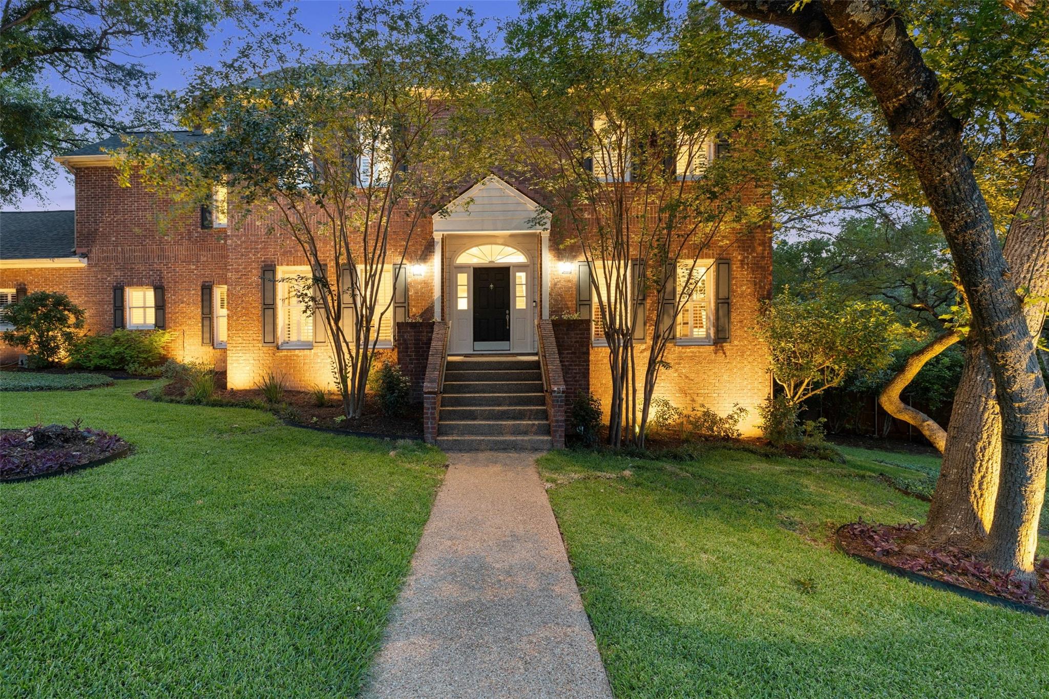 2922 Thousand Oaks Drive Austin TX 78746