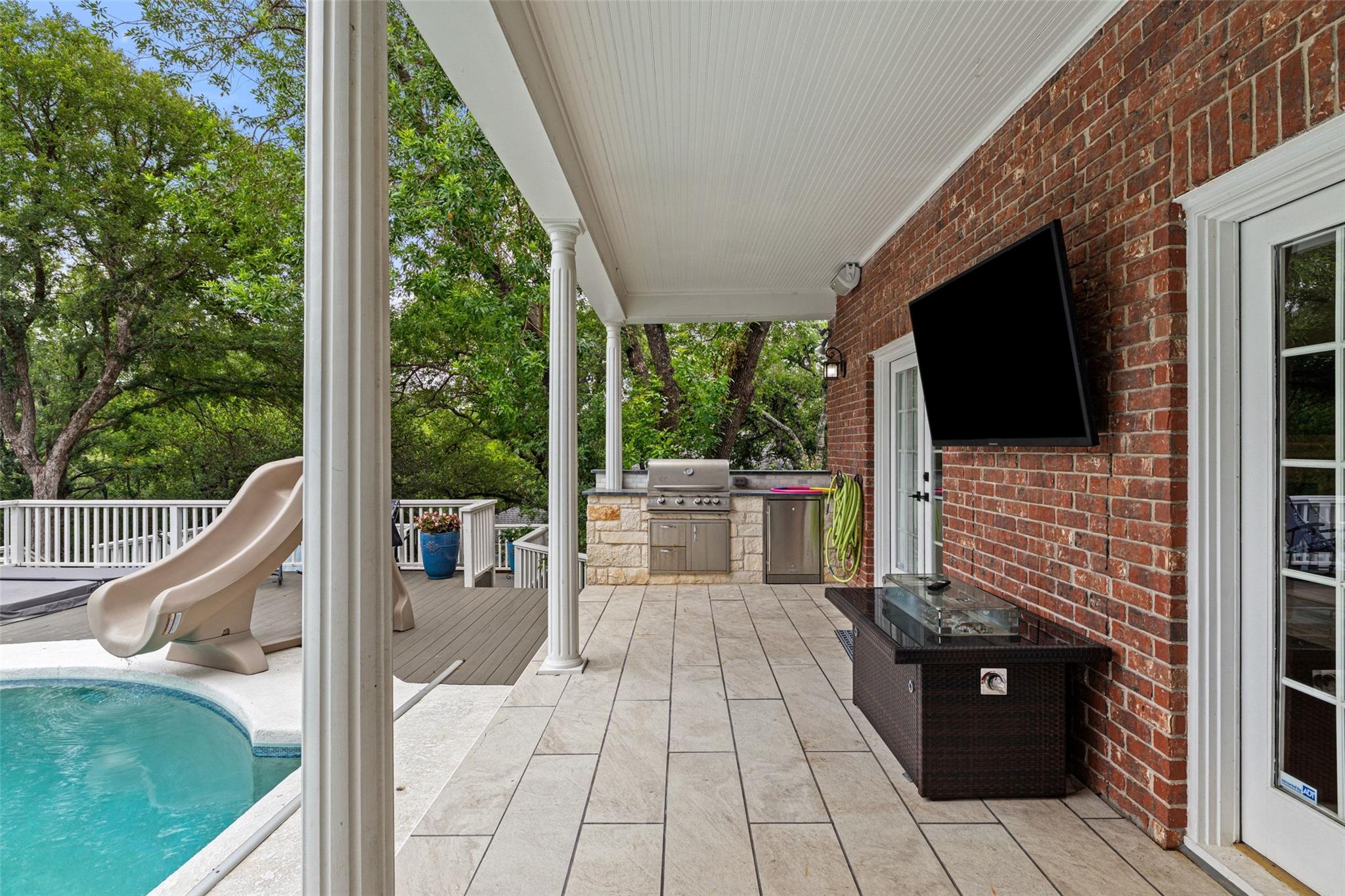 2922 Thousand Oaks Drive Austin TX 78746
