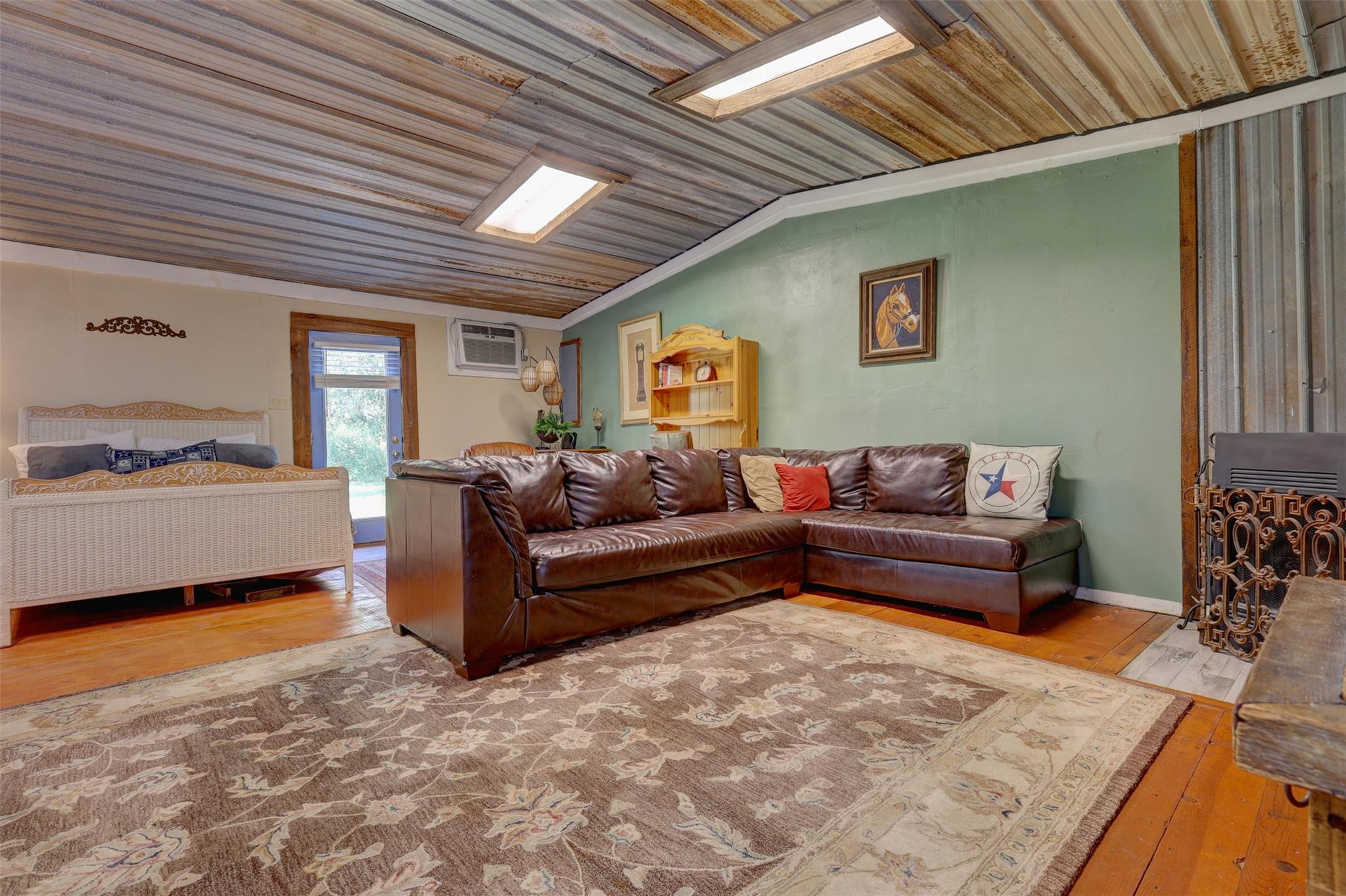 1409 State Highway 22 Whitney TX 76692