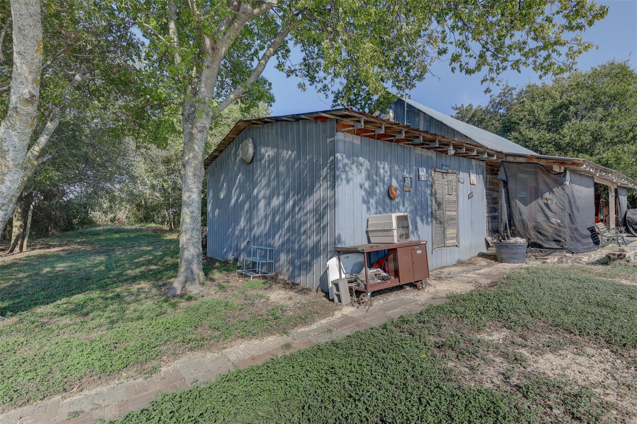 1409 State Highway 22 Whitney TX 76692