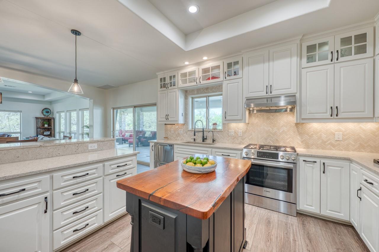 120 Sleepy Oaks Drive Kingsland TX 78639