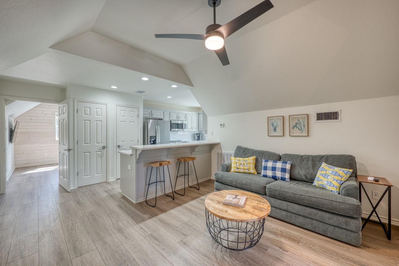 120 Sleepy Oaks Drive Kingsland TX 78639