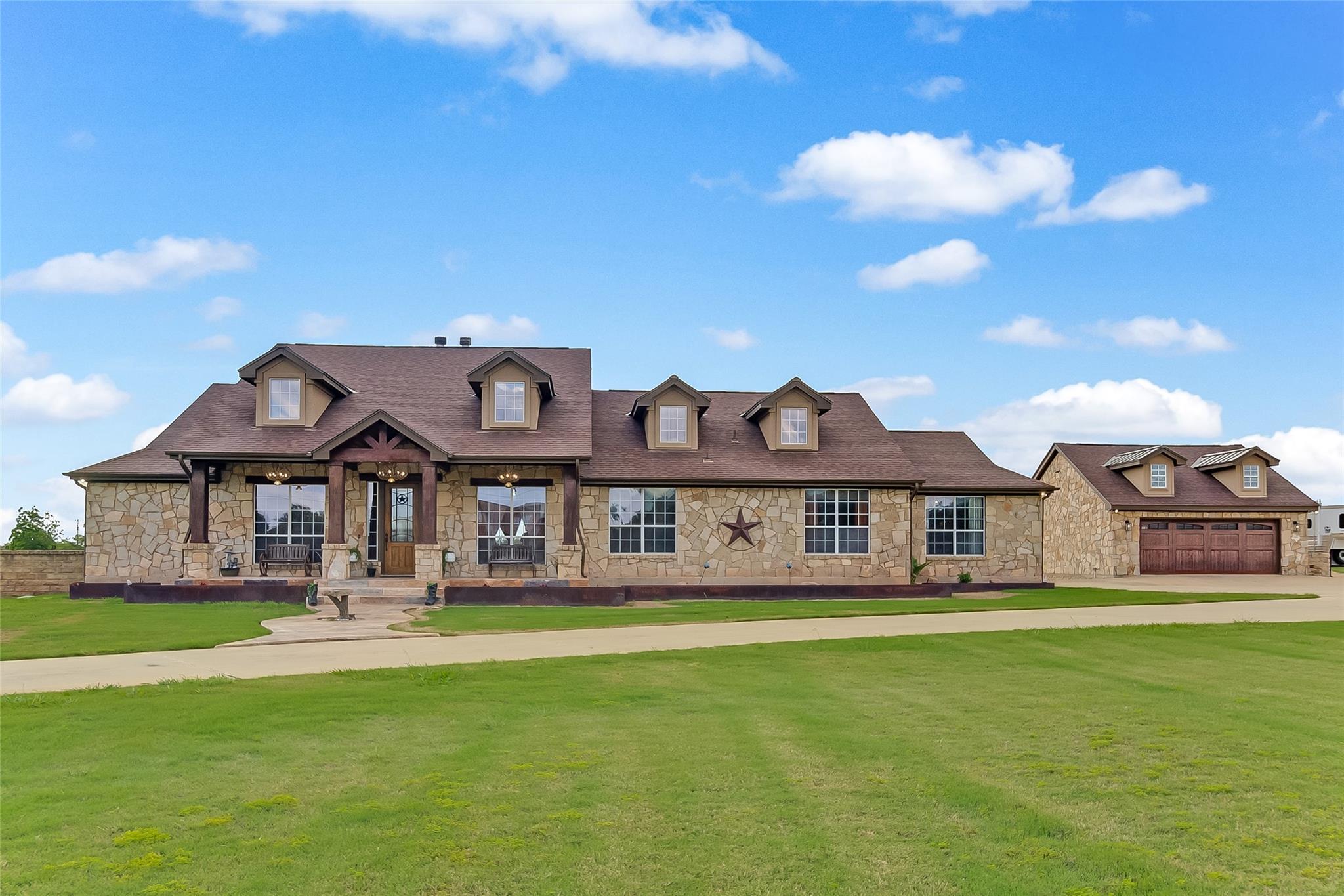 106 Deep Lake Drive Liberty Hill TX 78642