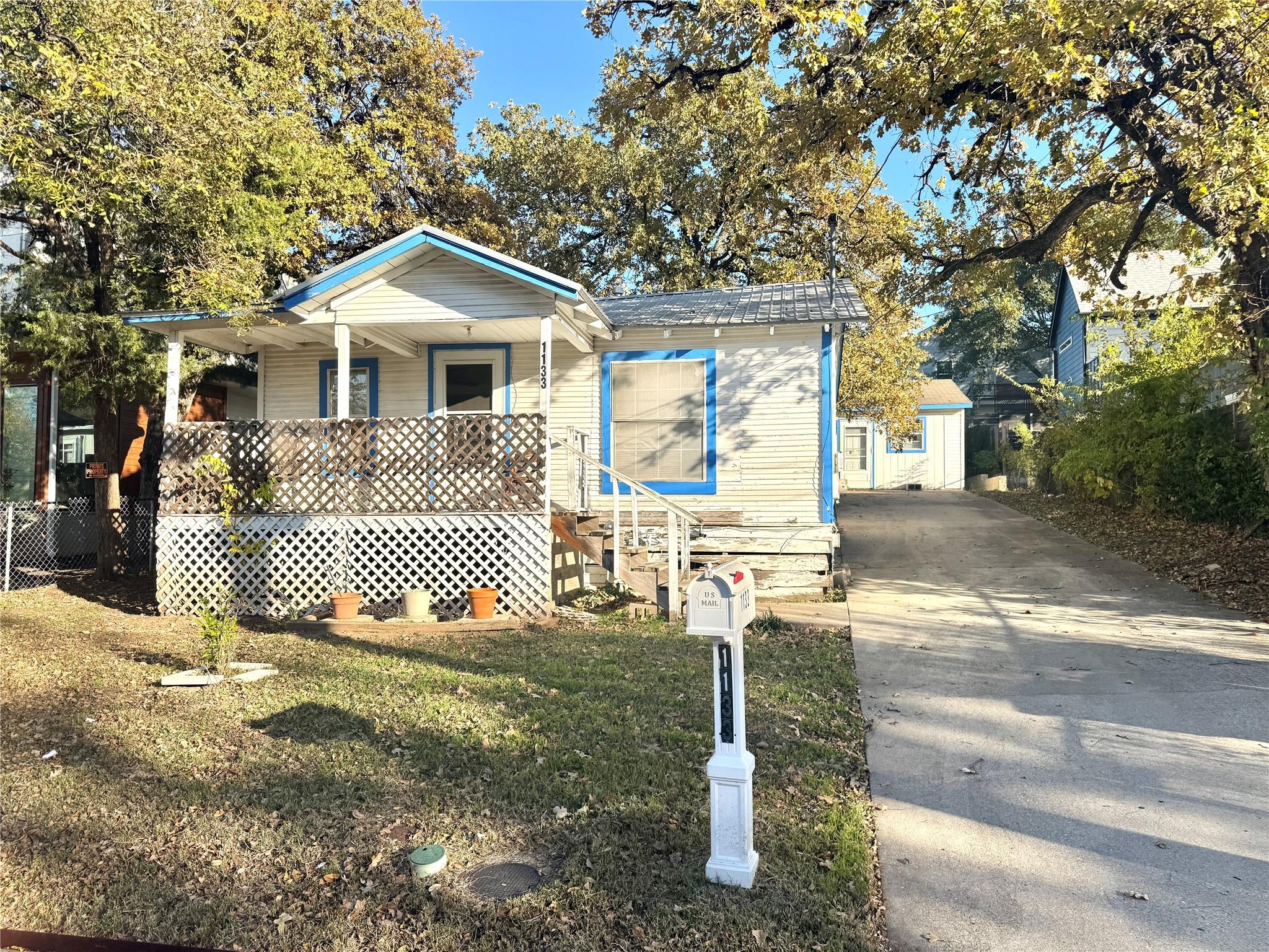 1133 Salina Street Austin TX 78702