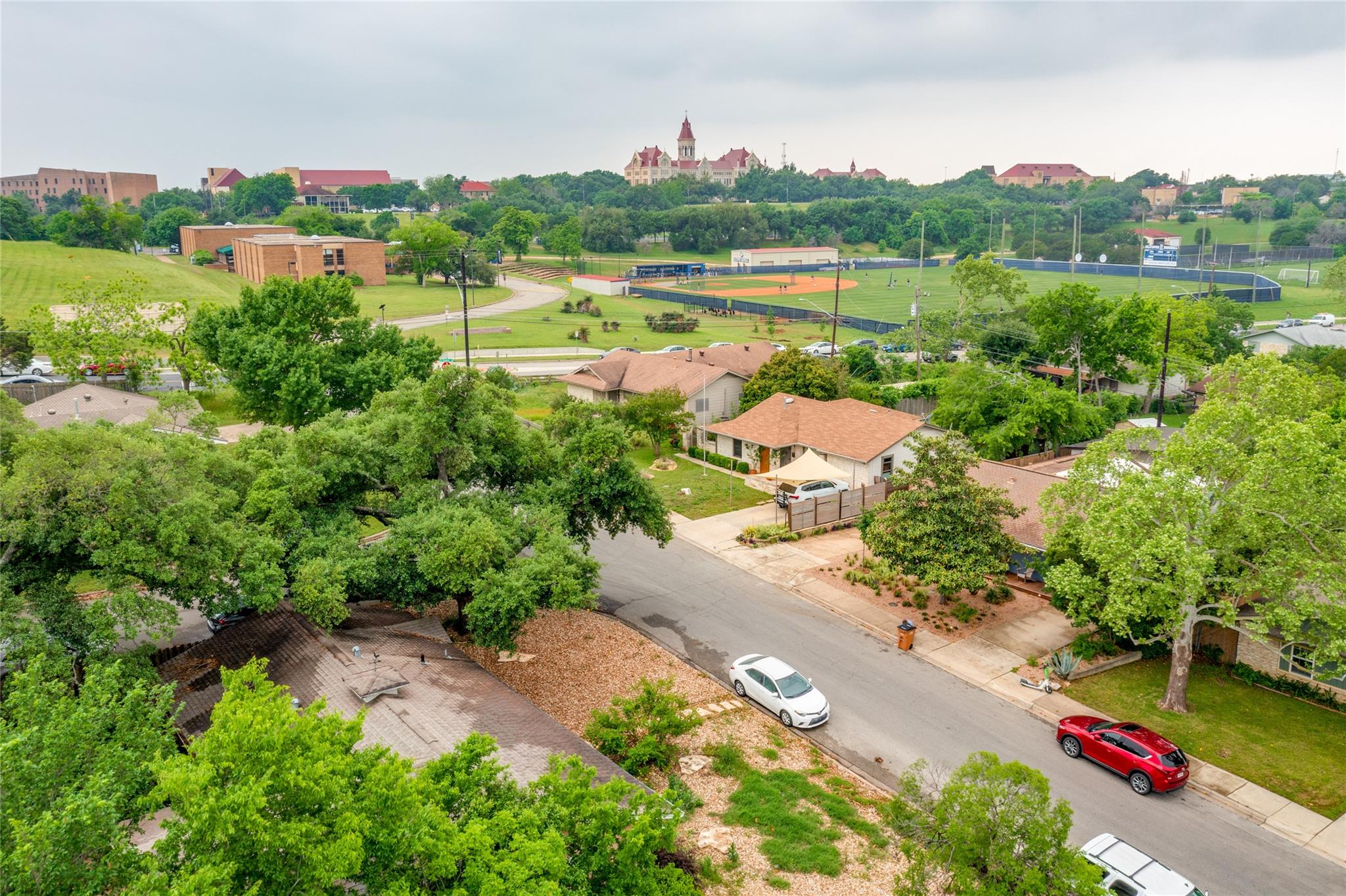 2707 East Side Drive Austin TX 78704