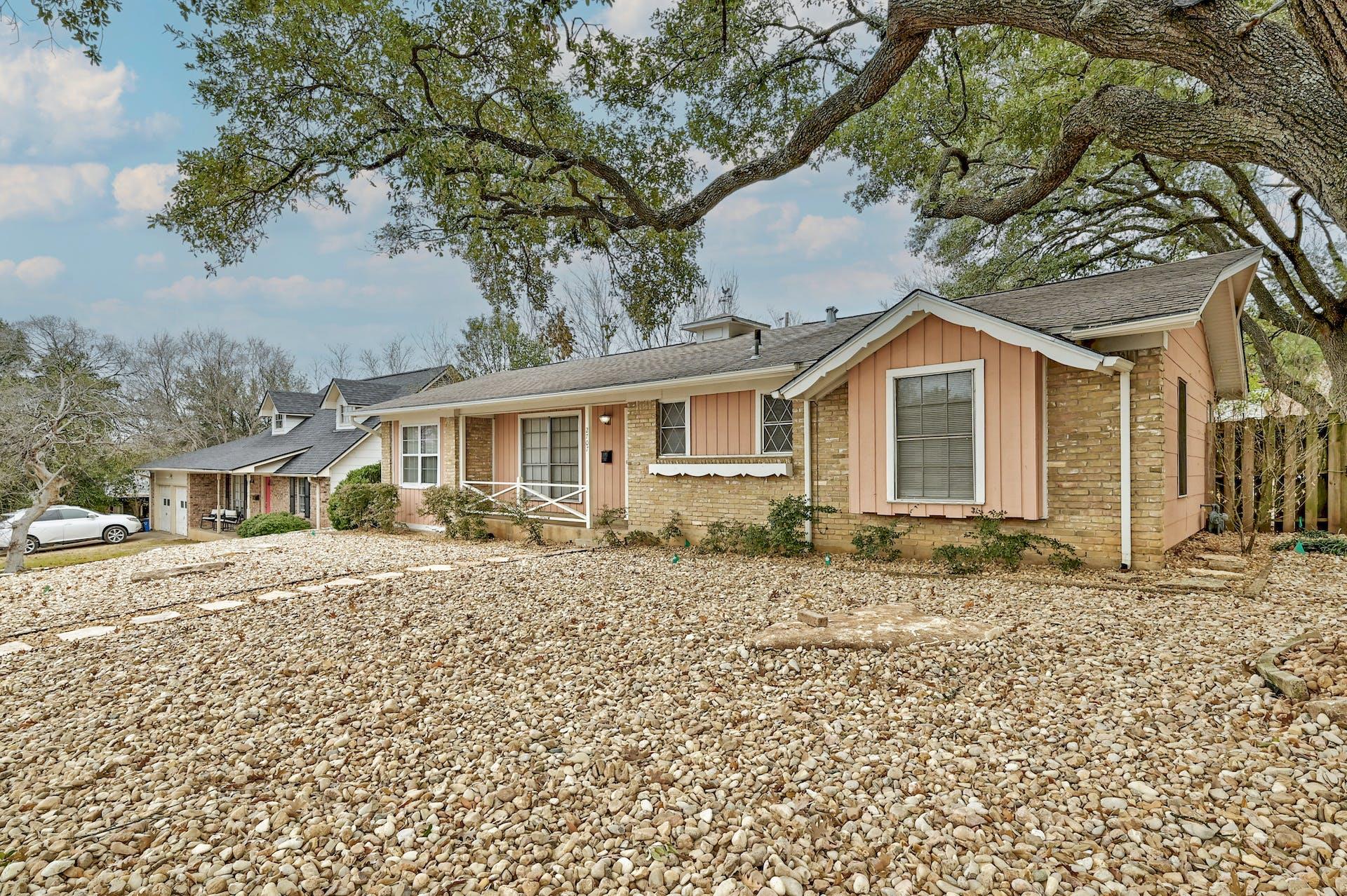 2707 East Side Drive Austin TX 78704