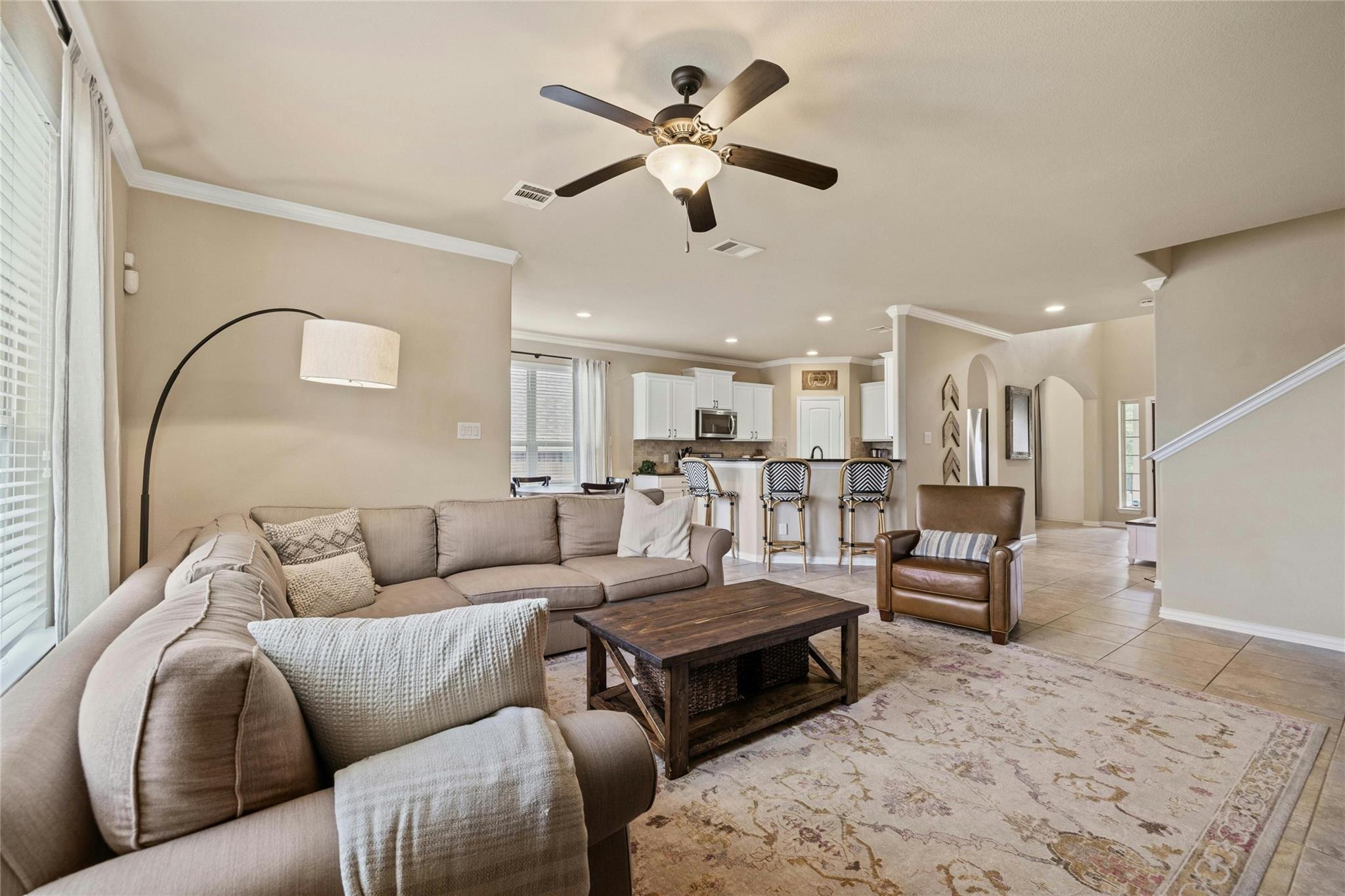 1906 Autumn Run Lane Round Rock TX 78665