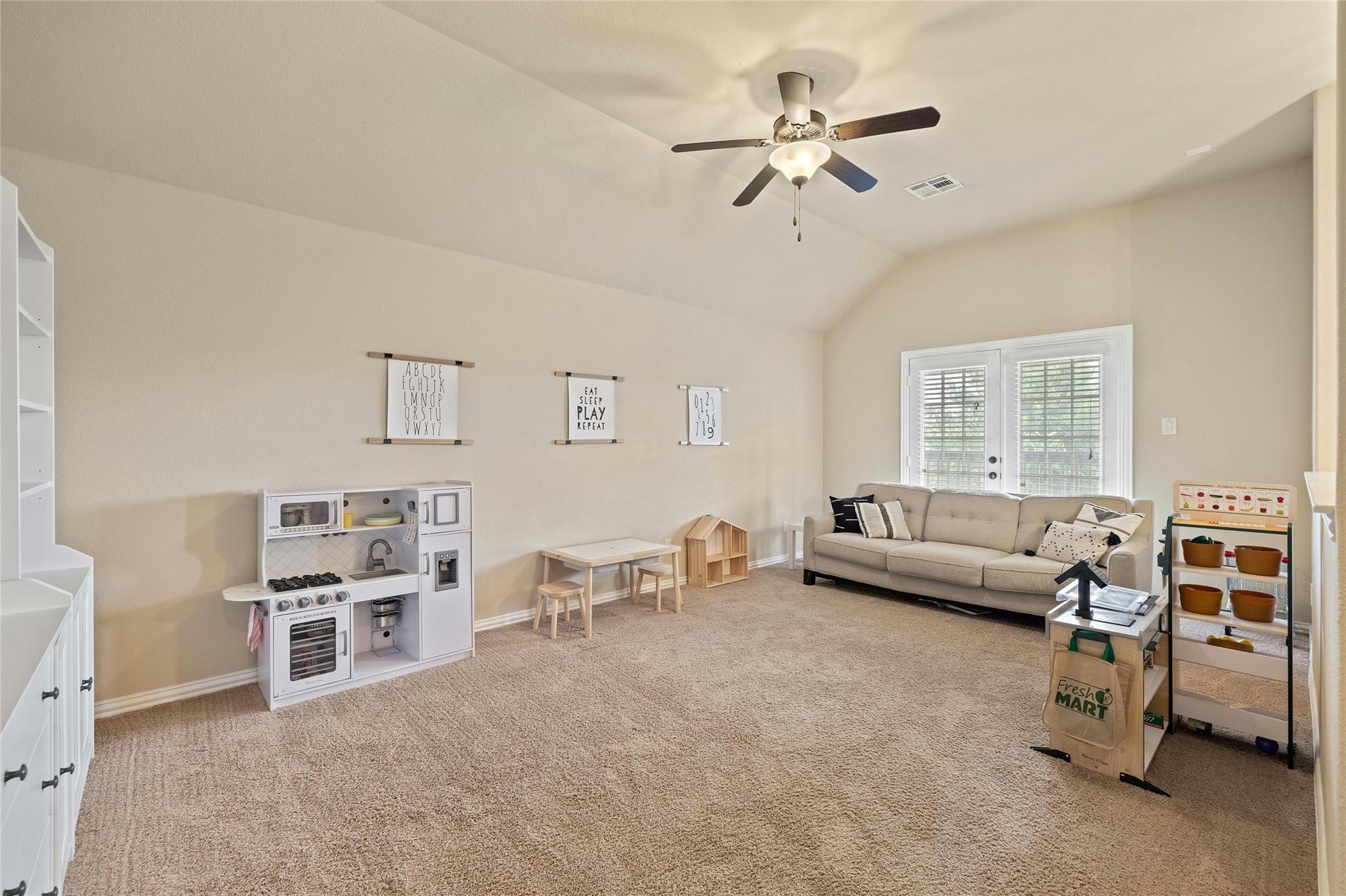1906 Autumn Run Lane Round Rock TX 78665