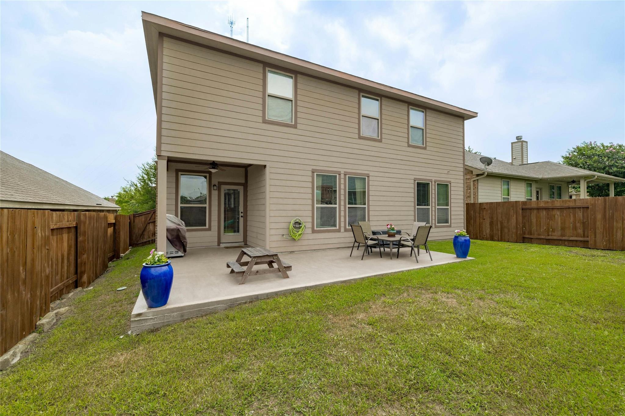 1906 Autumn Run Lane Round Rock TX 78665