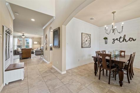 1906 Autumn Run Lane Round Rock TX 78665
